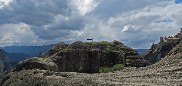 Acro Yoga in Meteora